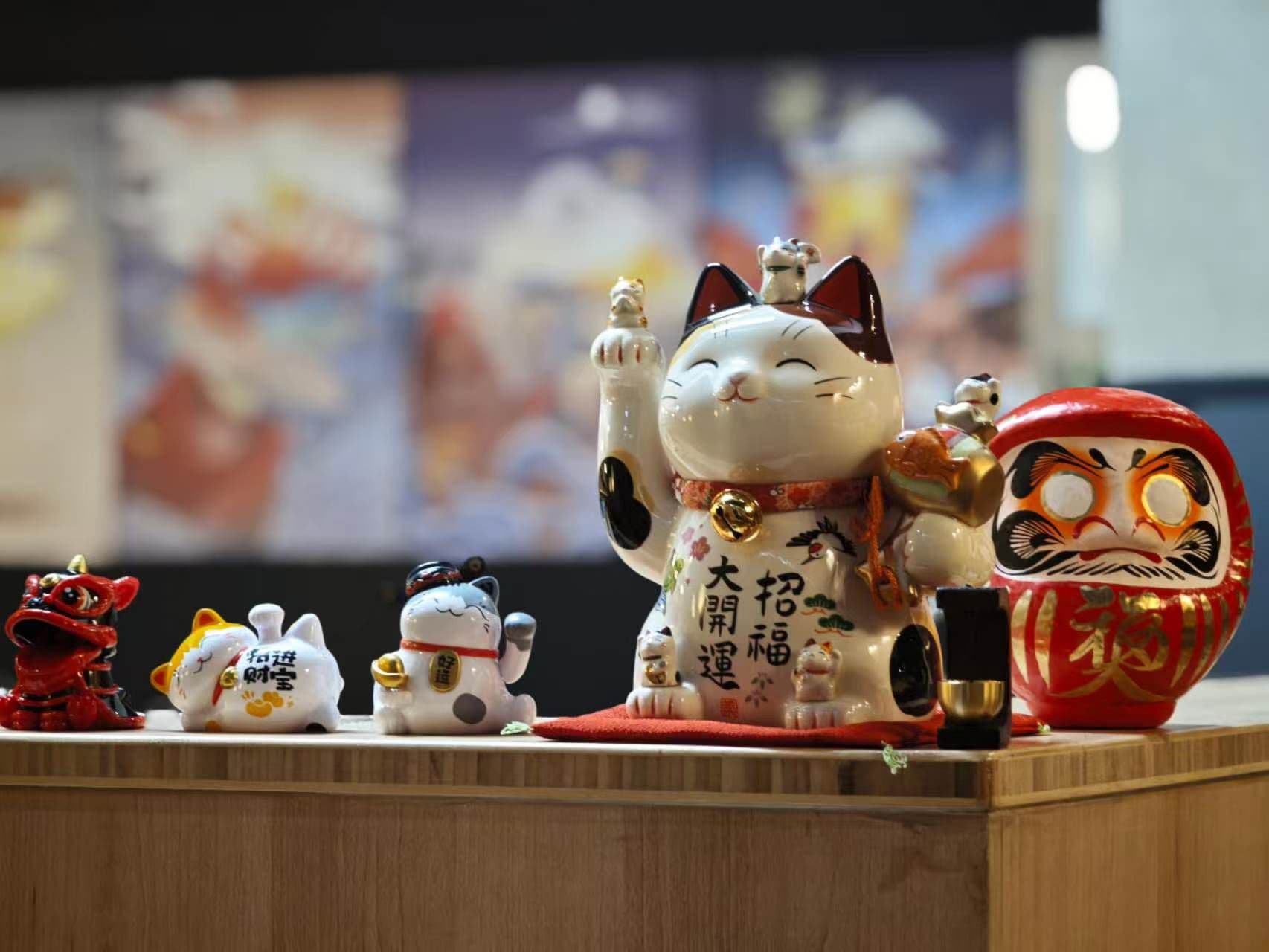 Maneki-neko & daruma